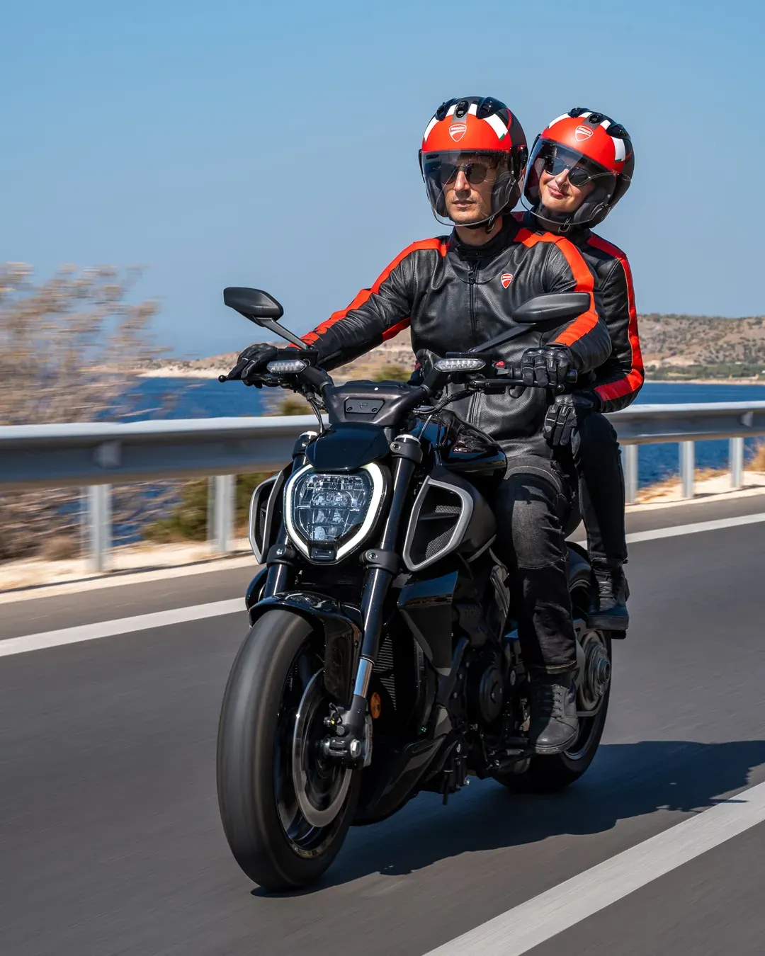 Diavel V4 — De viaje