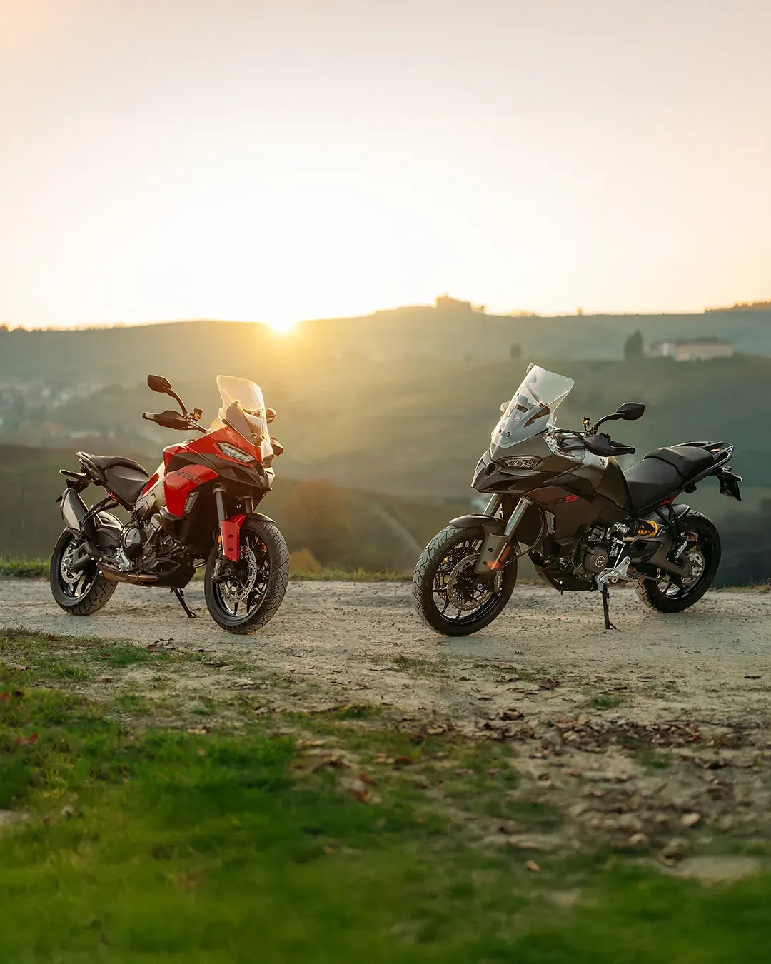 Multistrada V2 — Las dos versiones