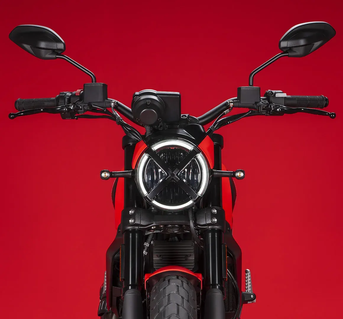 Scrambler Full Throttle — Óptica delantera